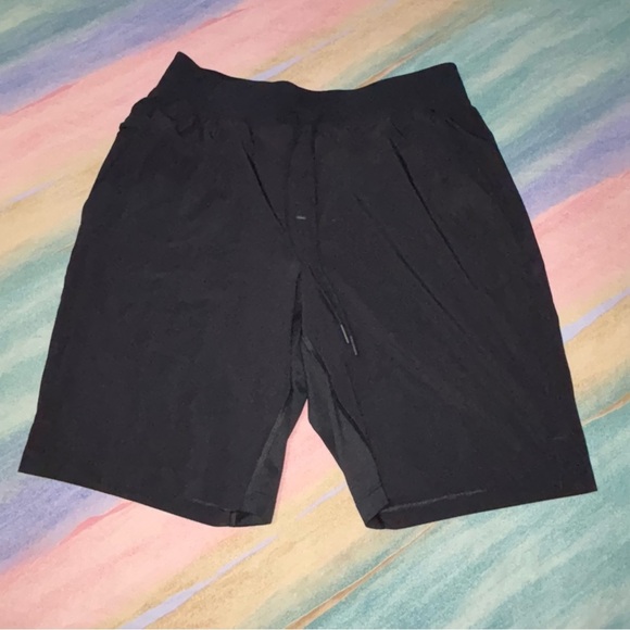 Lululemon T.H.E. Short 9" *Linerless black size M - Picture 5 of 9